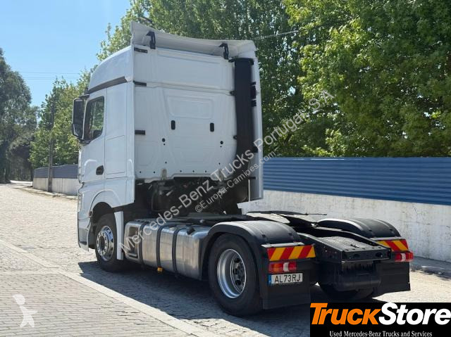 Traktor Mercedes 1851