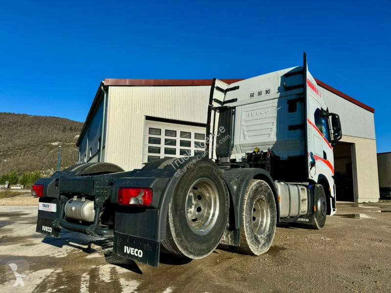 Traktor Iveco 570