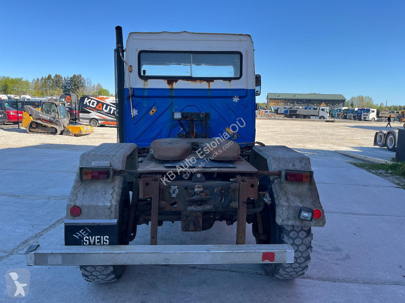 Traktor Mercedes U130 4x4