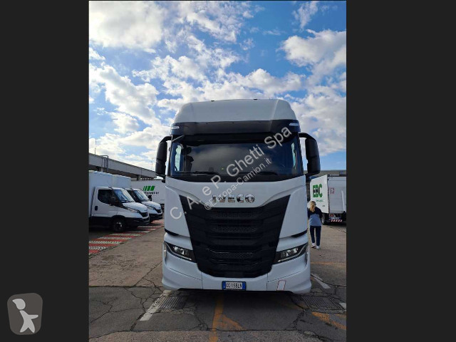 Tracteur Iveco S-Way AS440S48T/P