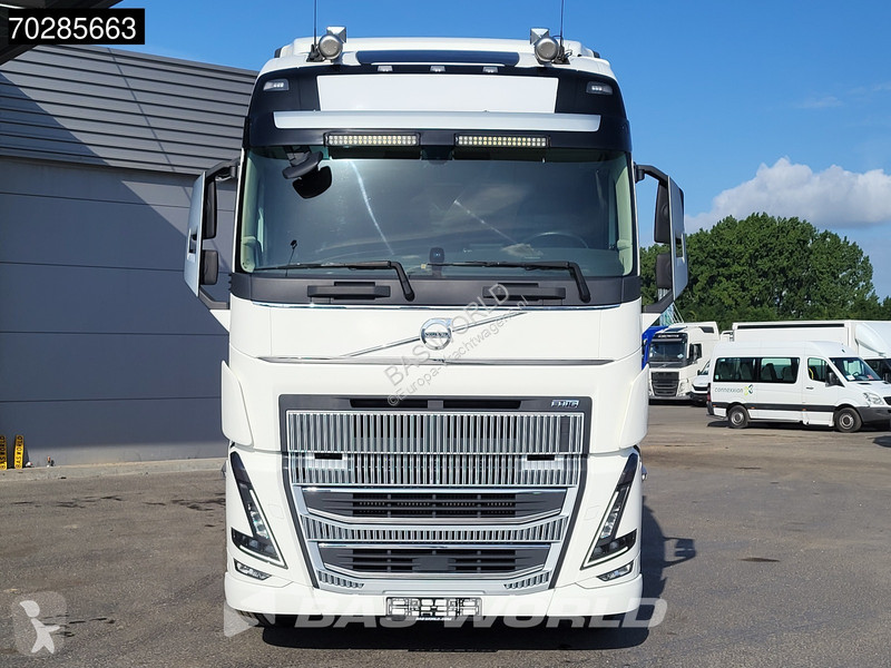 Traktor Volvo 750 6X4 6x6 X-Track Liftachse...