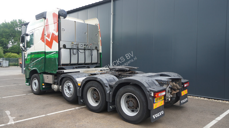 Tracteur Volvo 750 8X4 260T 683.000KM