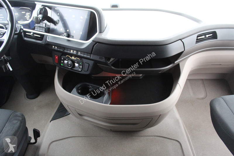 Tahač DAF 480 FT LOW DECK 4X2
