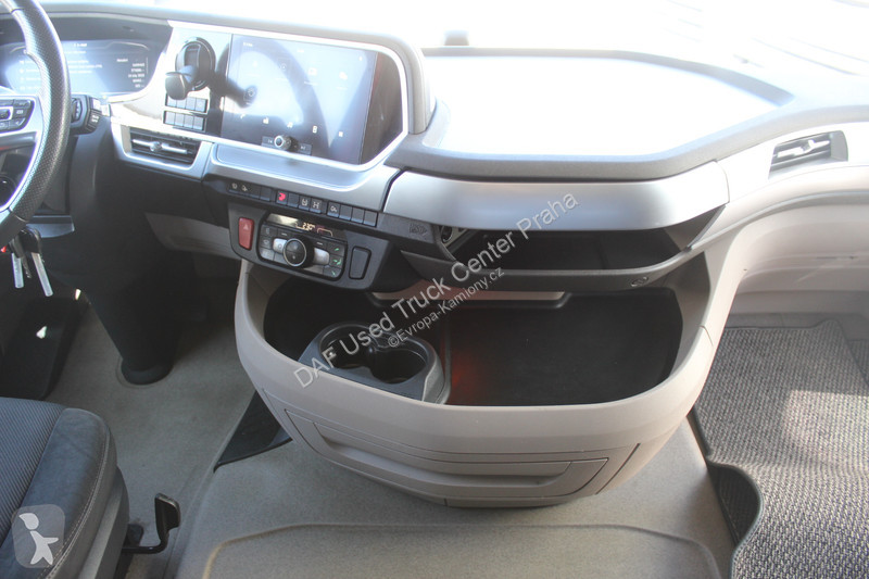 Tahač DAF 480 FT LOW DECK 4X2