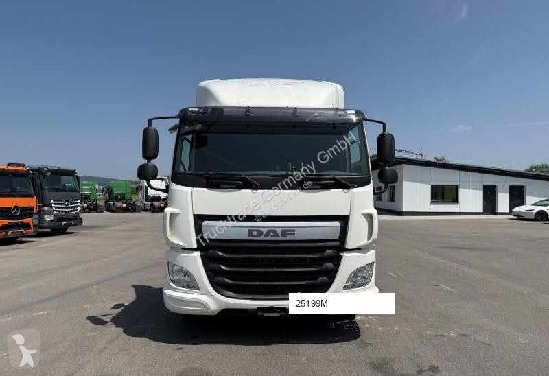 Traktor DAF CF 400
