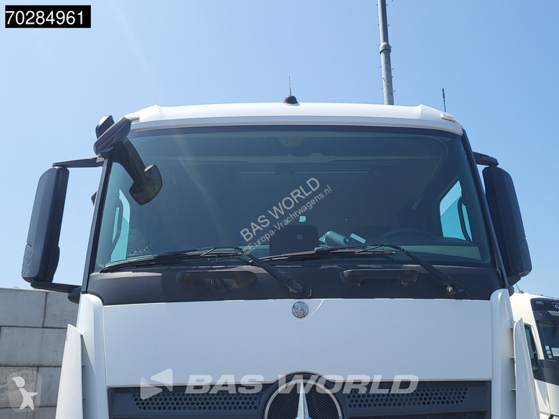 Traktor Mercedes 1845 4X2 ClassisSpace PTO...