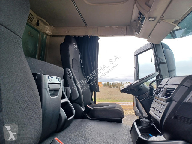 Traktor Iveco S-Way AT440S46