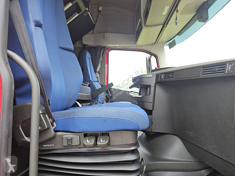 Tahač Volvo 500 I-SAVE LED 2X TANK