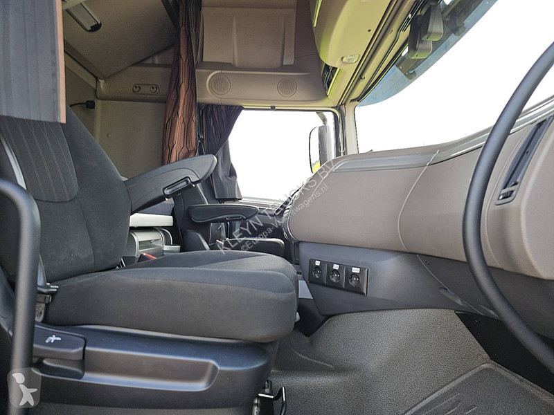 Trekker DAF 480 SSC LED SKIRTS NL-TR