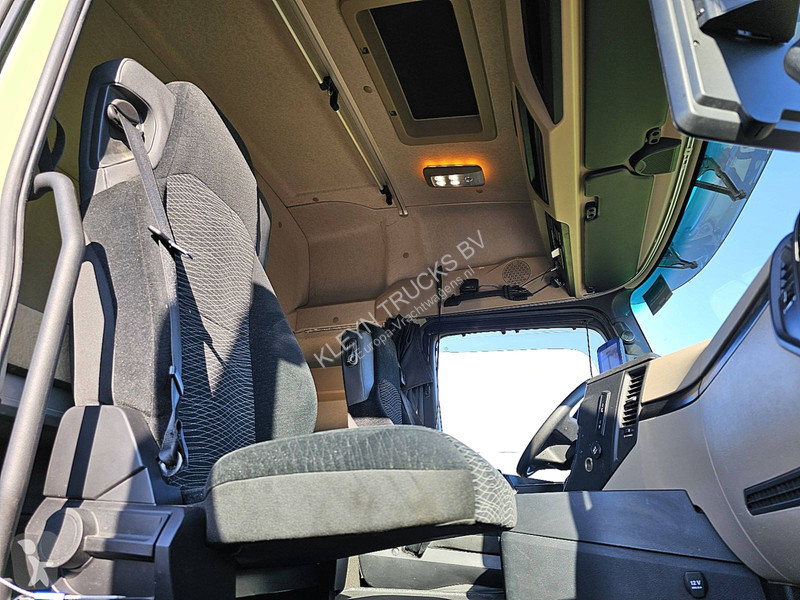 Tahač Mercedes ACTROS 1846 4X4 HAD PTO+HYDR.