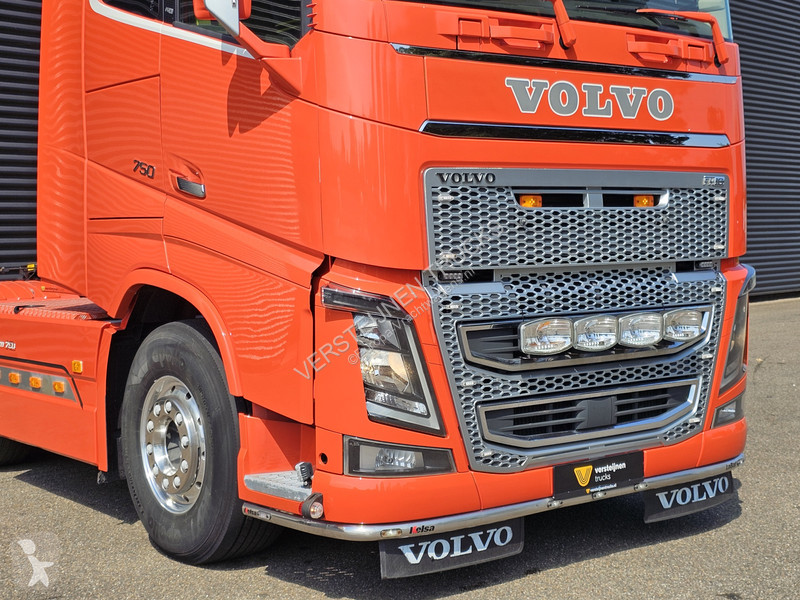 Traktor Volvo 16750 6x2-4 / LIFT - STEERING AXLE