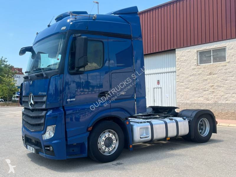 Traktor Mercedes