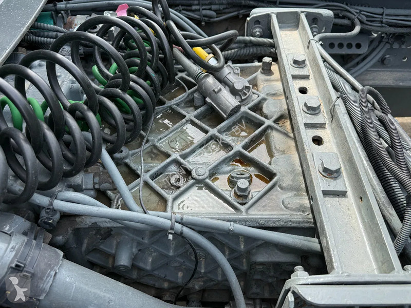 Traktor MAN 4X2 Tractor-unit Spring/Air ZF...