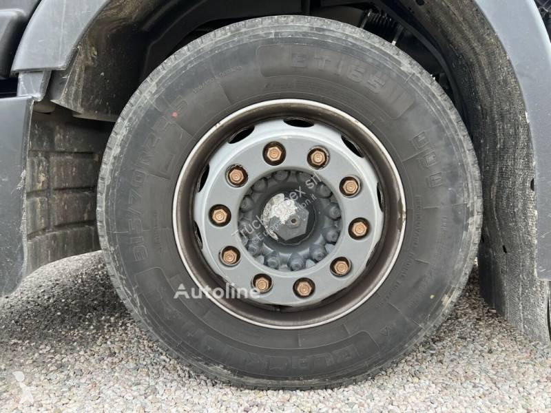 Traktor Iveco