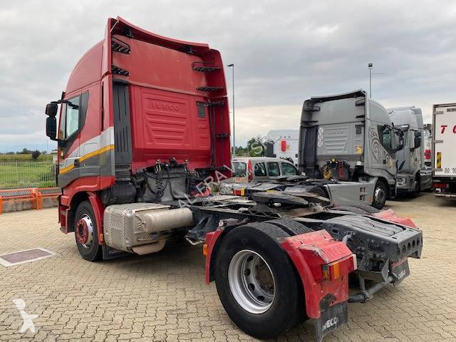Traktor Iveco