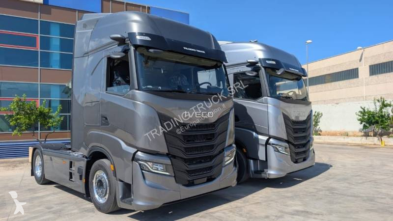 Traktor Iveco