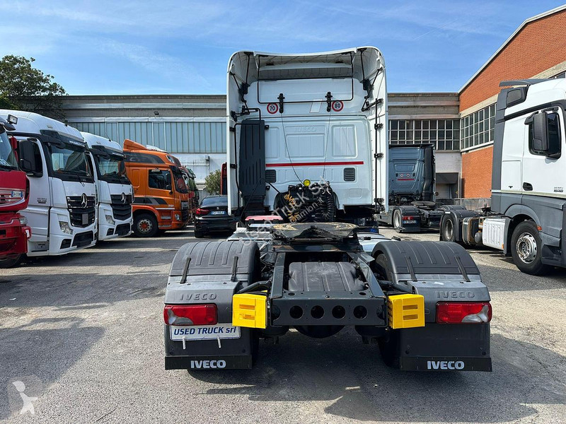 Traktor Iveco 460