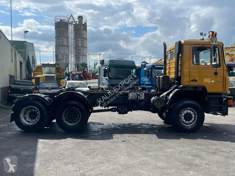 Traktor MAN Heavy Duty Tractor (6x4) 4x4 +2...