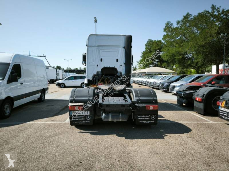 Traktor Mercedes