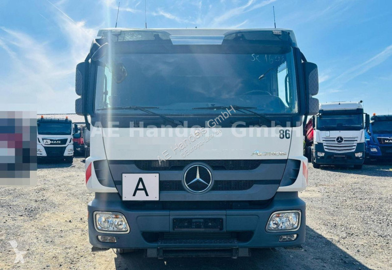 Traktor Mercedes 1844