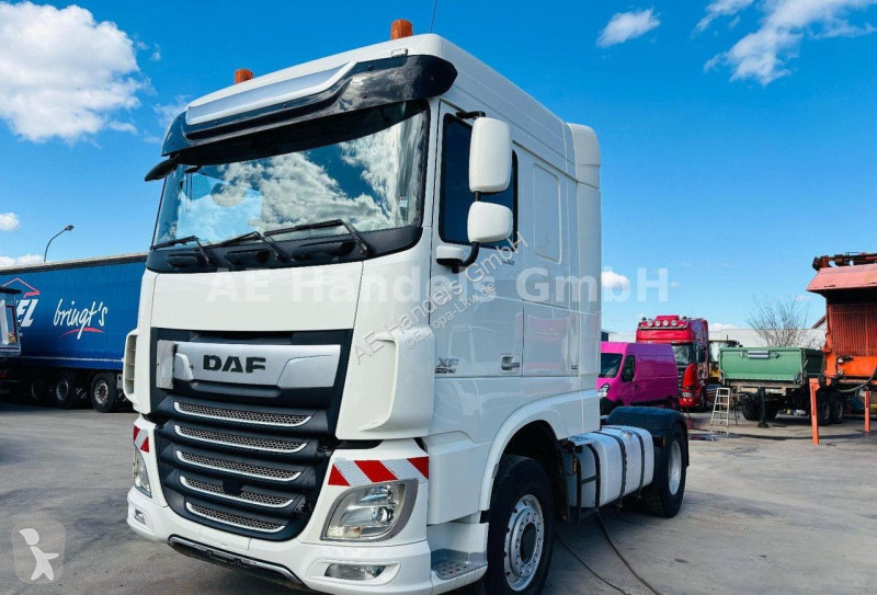 Tahač DAF XF 530
