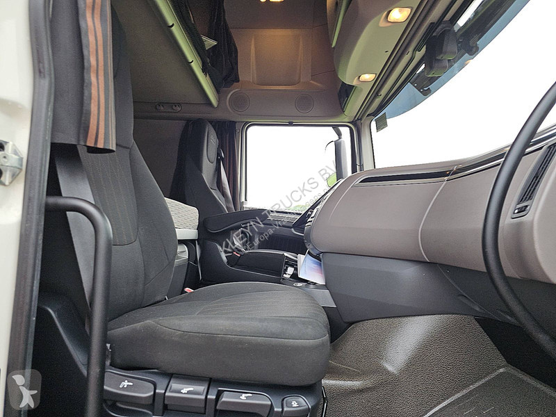 Trekker DAF 480 SSC 2X TANK LED 395T