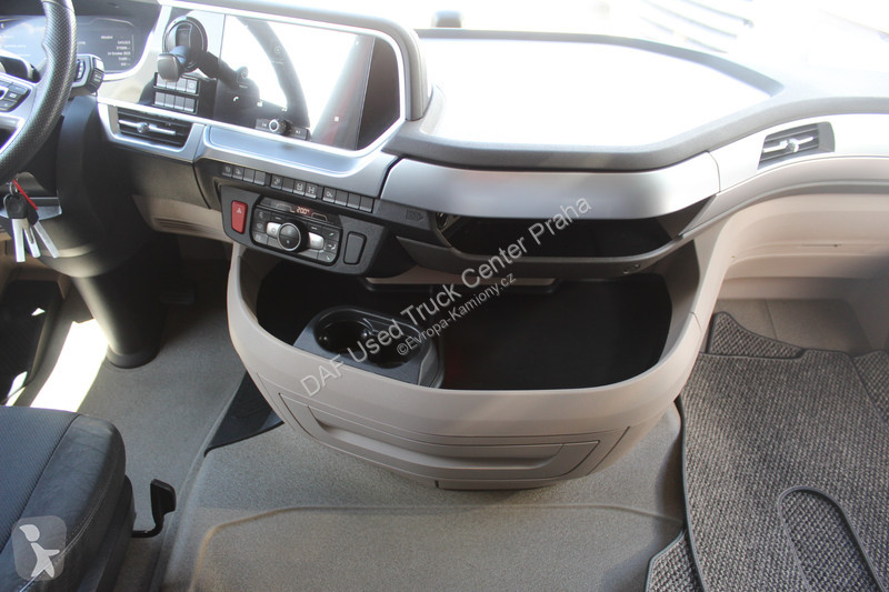 Tahač DAF 480 FT LOW DECK 4X2