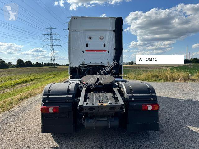 Traktor Mercedes 1853 LS
