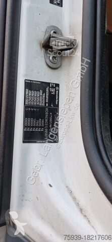Traktor Mercedes 1842 4x2