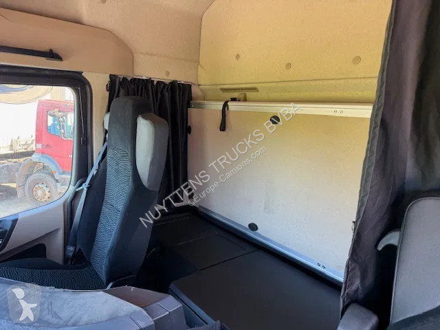 Traktor Mercedes 1845  1845