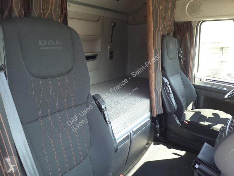 Traktor DAF 530 FT 4X2