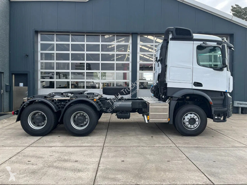 Tahač Mercedes 3340 S 6x4 Tractor Head