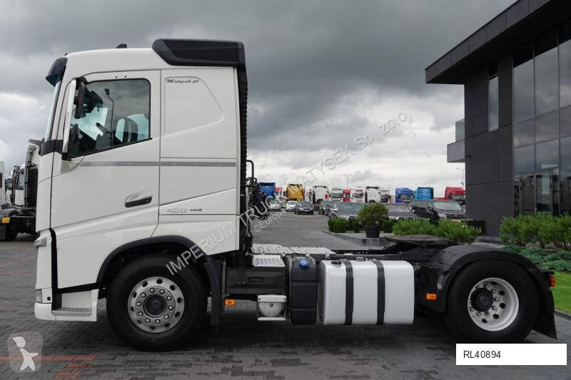 Tractor Volvo 420 / 13 L / PEŁNY ADR / 2017 ROK...