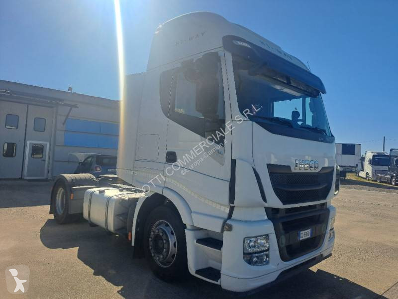 Traktor Iveco