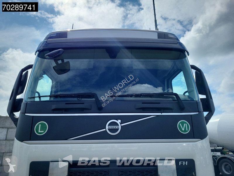 Traktor Volvo 500 4X2 XL VEB+ 2xTanks Navi LED...