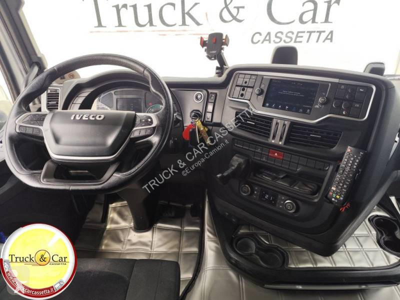 Tracteur Iveco