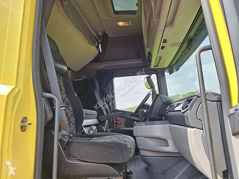 Tractor Scania S450 SKIRTS 2X TANK RET