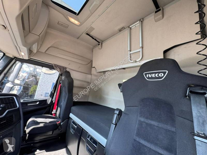 Traktor Iveco