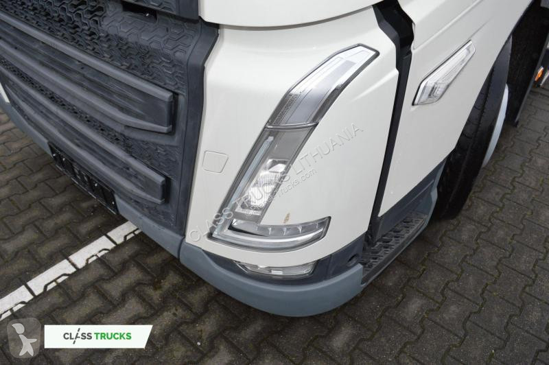 Tractor Volvo 500 Globetrotter XL