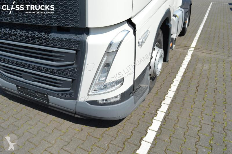 Traktor Volvo 500 Globetrotter XL