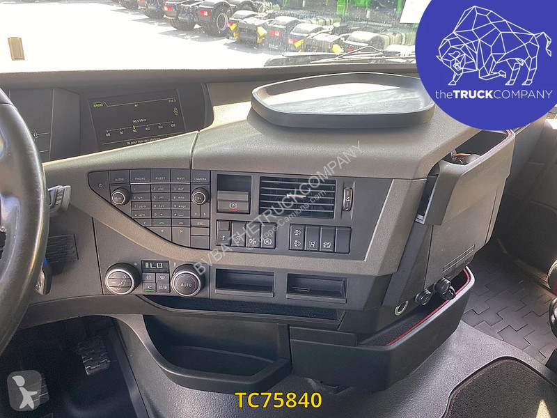 Traktor Volvo 500
