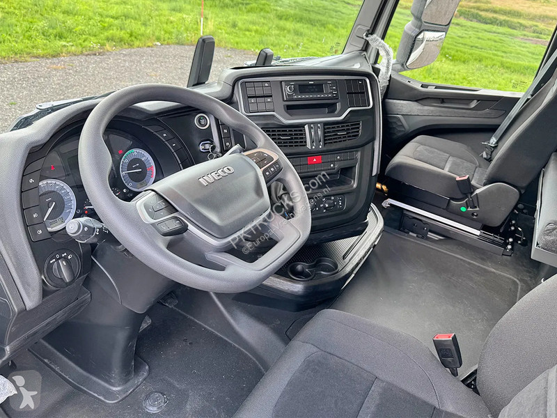 Tractor Iveco AS440S43T/P ON Tractor Head (15...