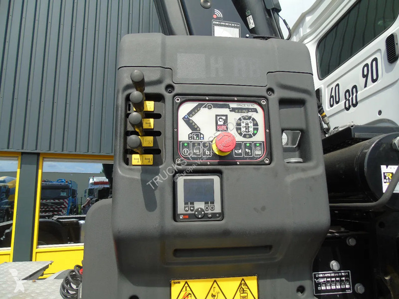 Traktor Mercedes 2051 + 4X4 + HIAB 302 E6 / JIB...