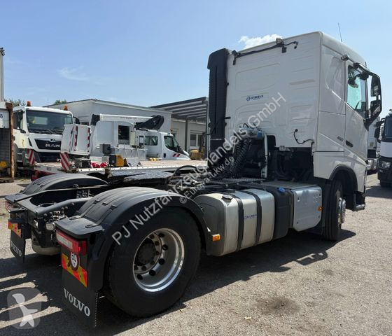 Tahač Volvo FH