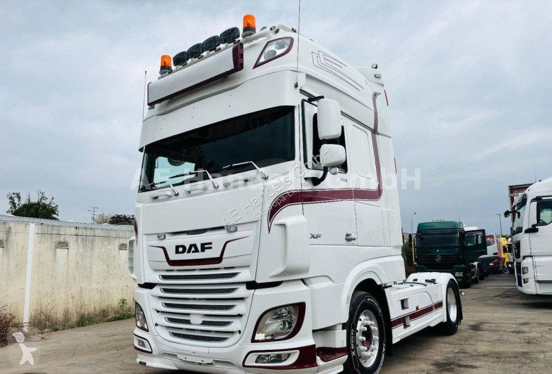 Tractor DAF XF 530