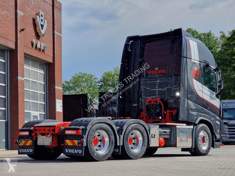 Traktor Volvo 13540 Globetrotterl XL 6x4 -...