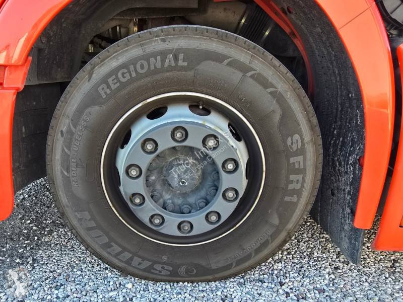 Traktor Iveco