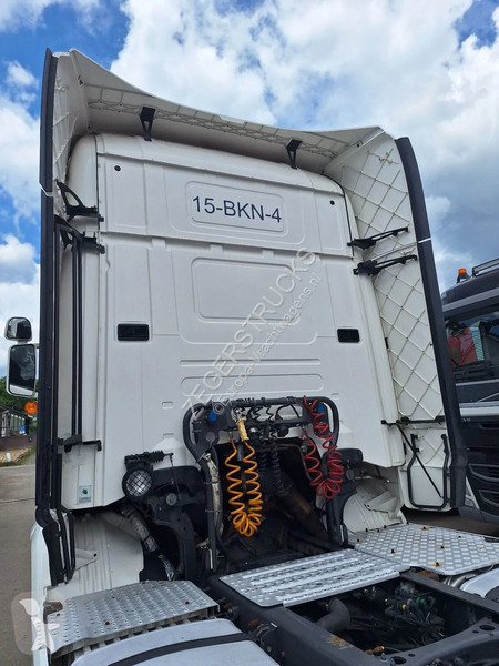 Tahač Scania 520 520 V8