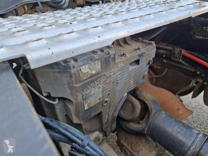 Traktor Renault 520 Gamme T