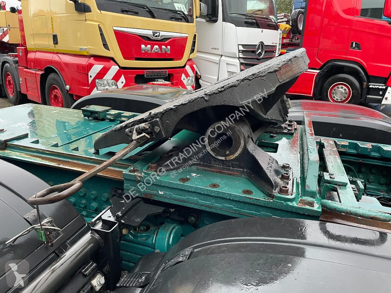 Tahač Mercedes 4163 8x4/4